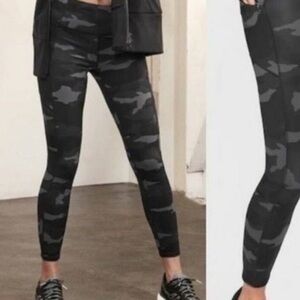 Athleta Black and Gray Camo Leggings